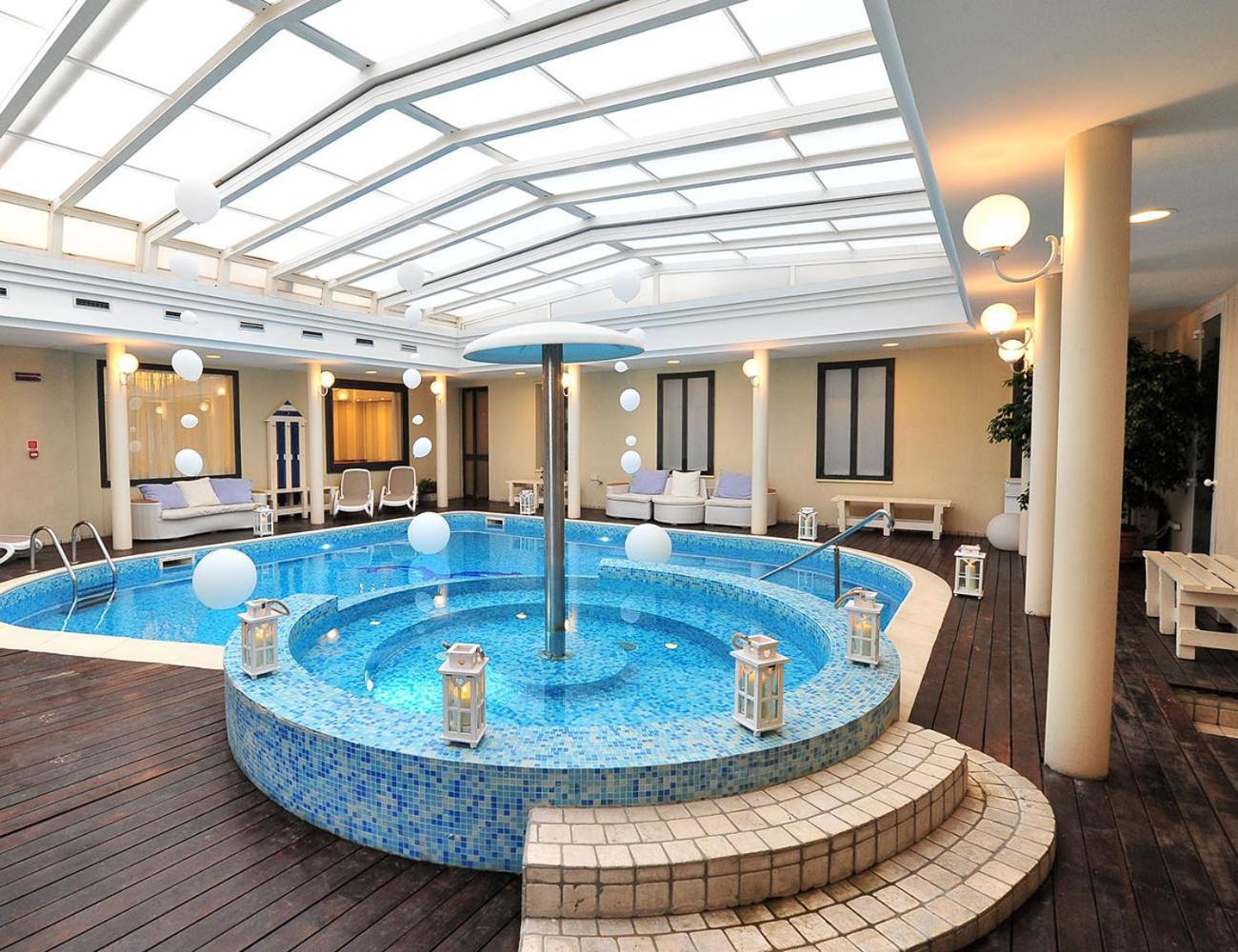 Hotel Agostini Bellaria-Igea Marina Bagian luar foto